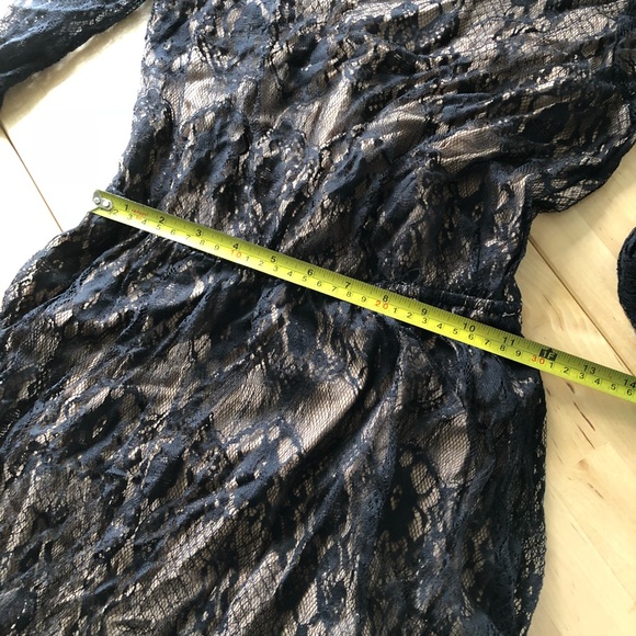 Black lace dress - Picture 5 of 6